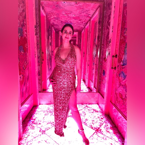 Meet your Posher, Sarah - Picture 1 of 1